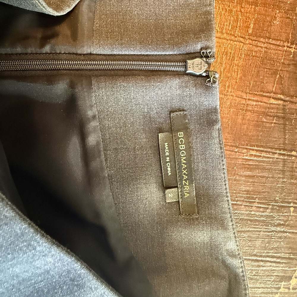 BCBG women’s skirt suit - Navy - Picture 4 of 4